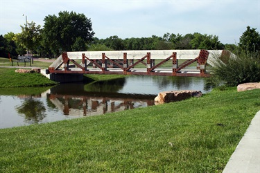 Veterans' Memorial Park Bridge