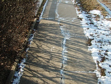 Sidewalk horizontal separation