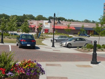 Develop safe and clear pedestrian ways that connect principal buildings together