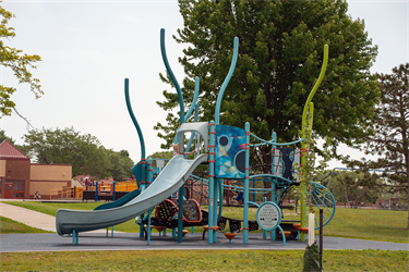 Laurel-Oak-Playground-2.png