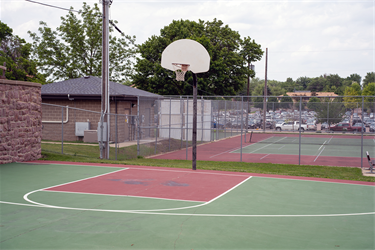 Menlo-Basketball-Court.png