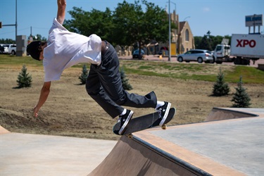 Skateboarding-at-Barb-Iverson-Skate-Plaza-43.jpg