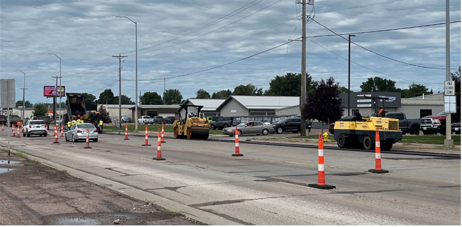 Asphalt paving