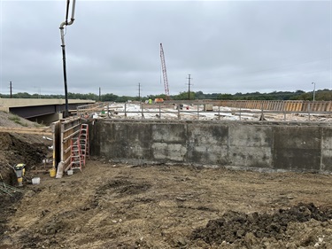 Preparing the new bridge for concrete
